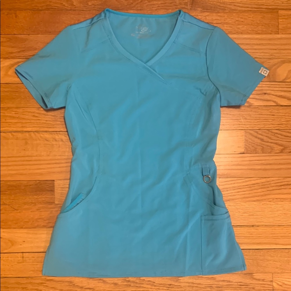 Cherokee Infinity scrub top